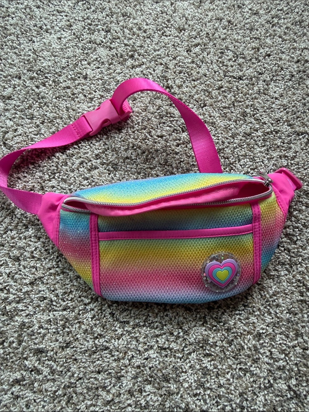 NWOT Children's Place Girls Rainbow Heart Fanny Pack - Pink Trim